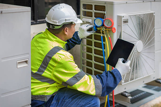 Professional Ac Installation technician working in Port Washington, NY